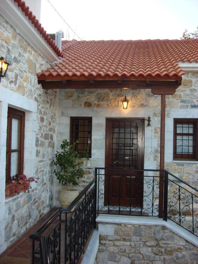 Hotel Ξενωνασ Σελινουντα Kosmás Exteriér fotografie