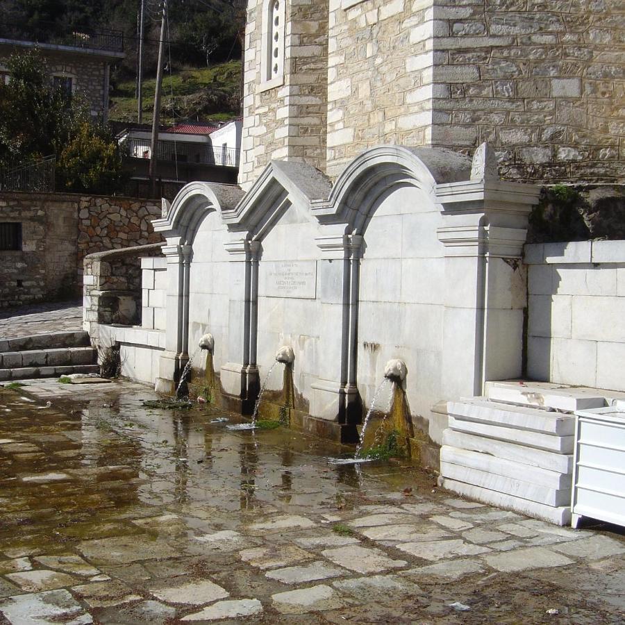 Hotel Ξενωνασ Σελινουντα Kosmás Exteriér fotografie